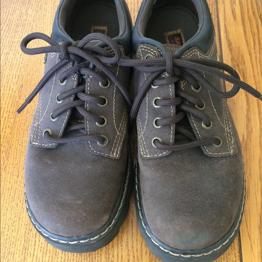 Sketchers Shoes